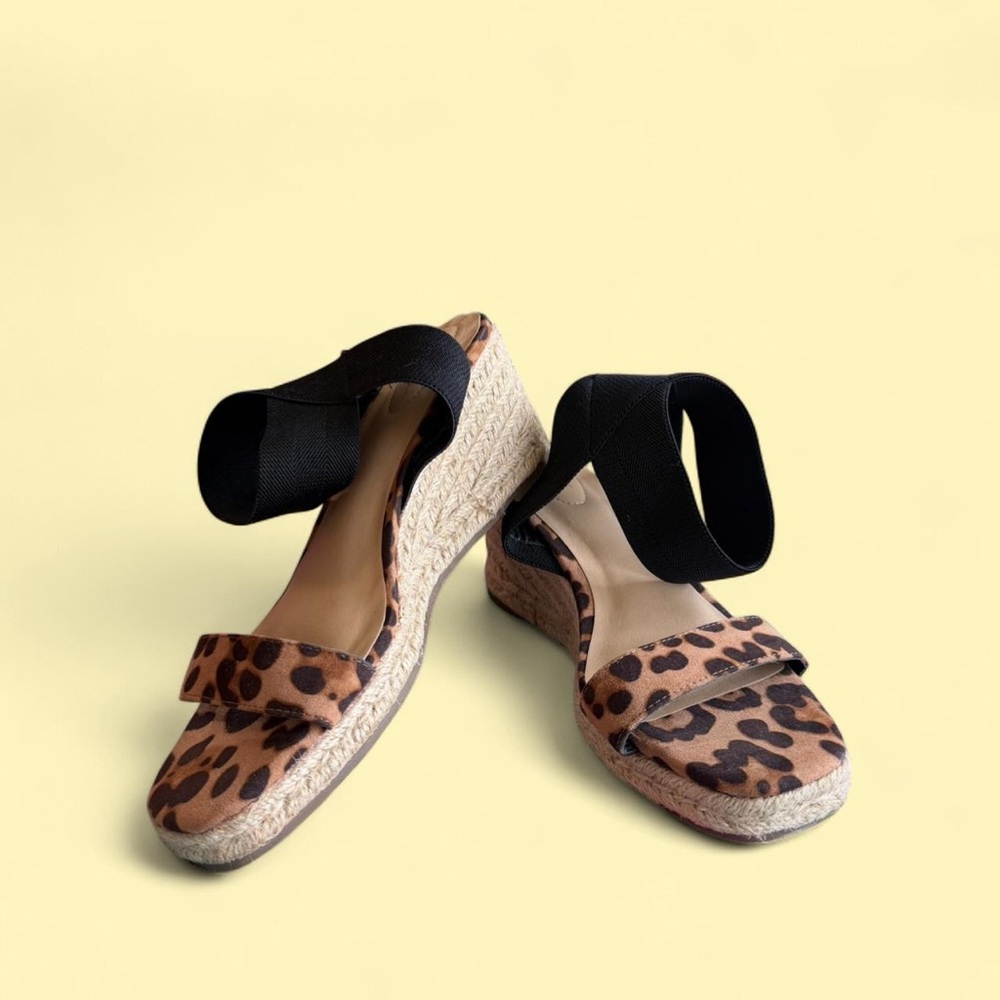 Stylish Leopard Print Wedge Sandals